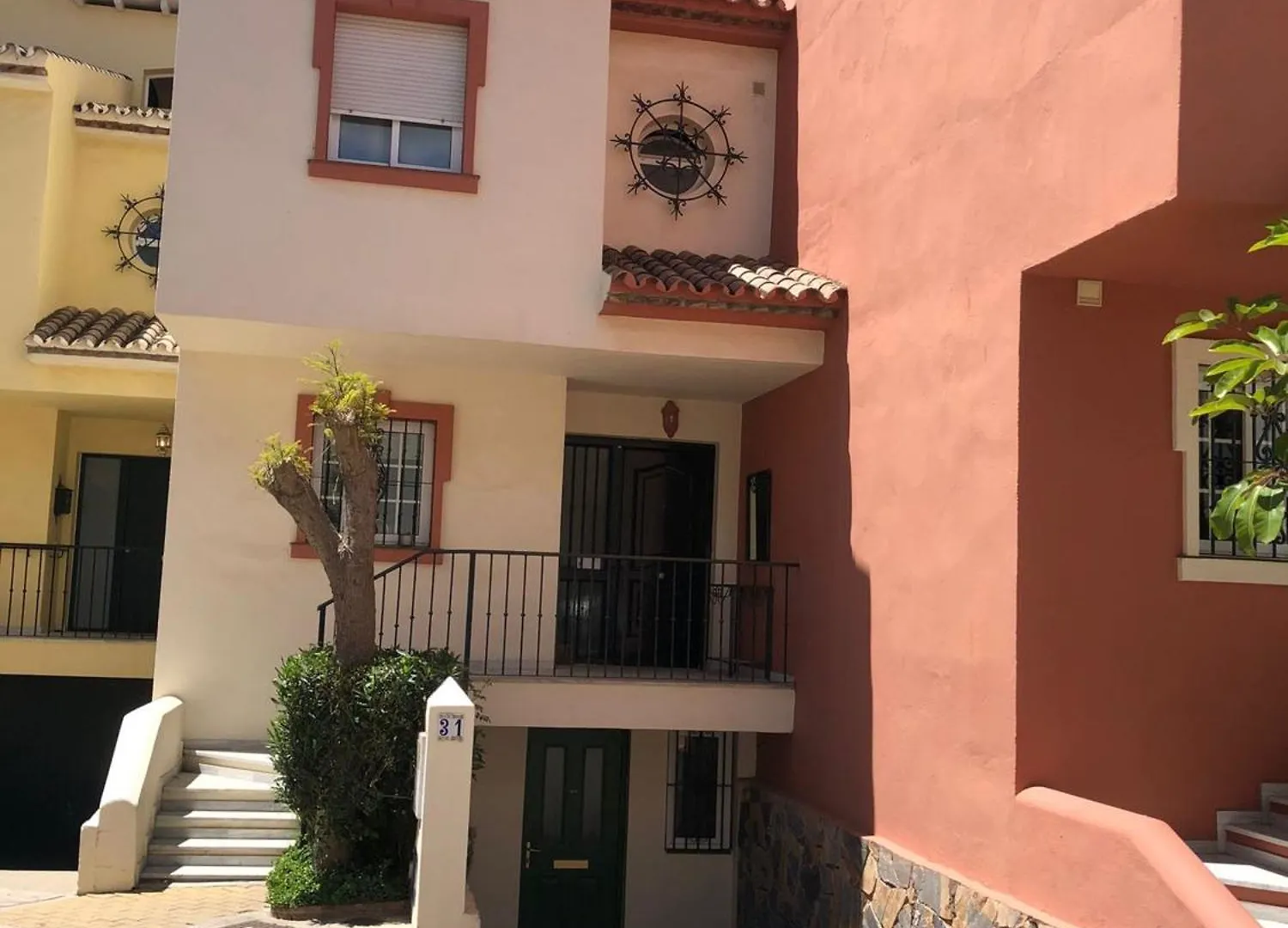 度假居 Garden Beach Townhouse 埃斯特波纳 西班牙