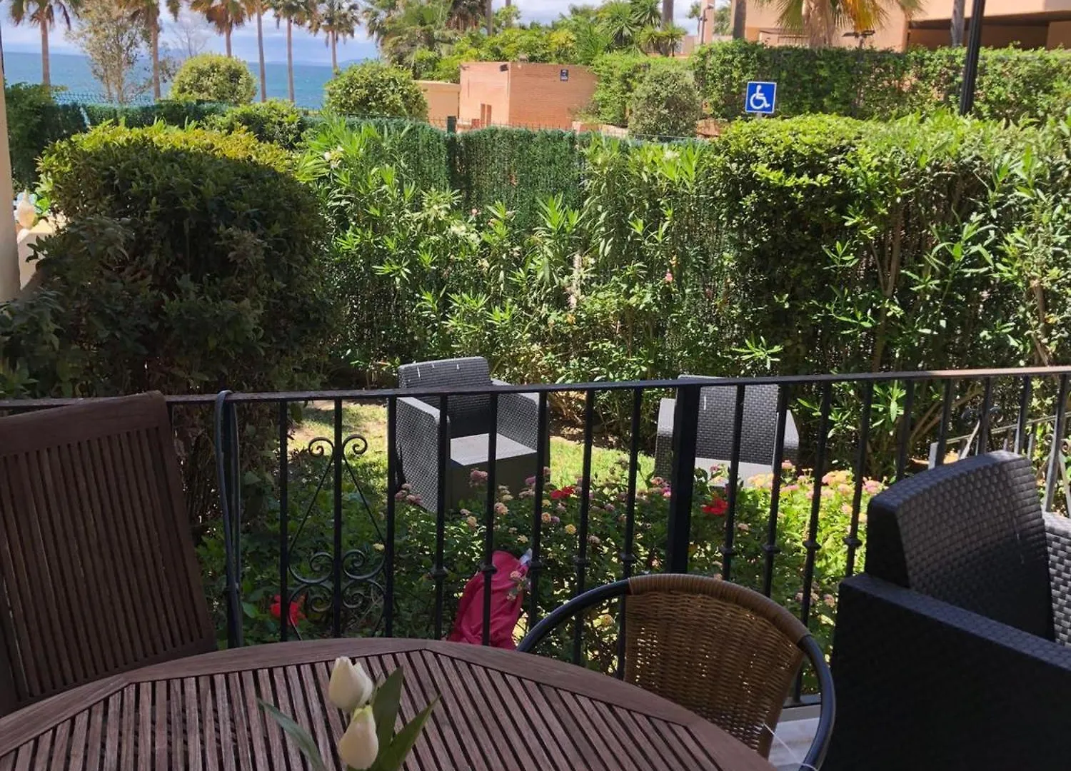 度假居 Garden Beach Townhouse 埃斯特波纳