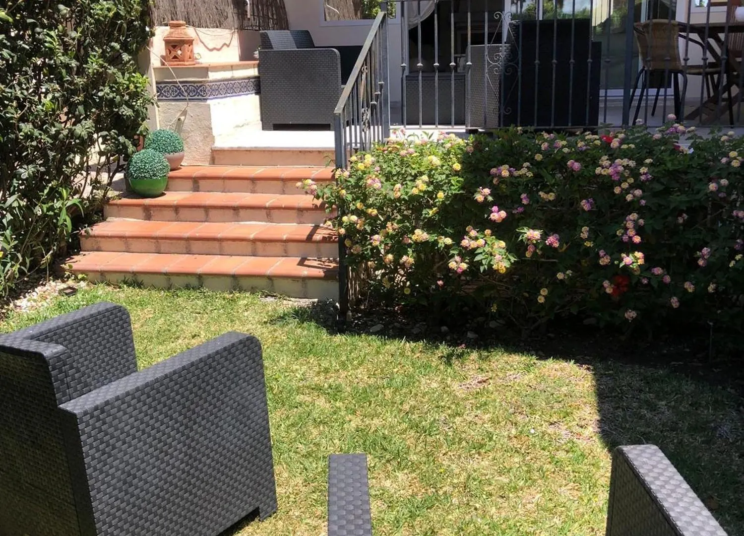 Garden Beach Townhouse 埃斯特波纳 0*,