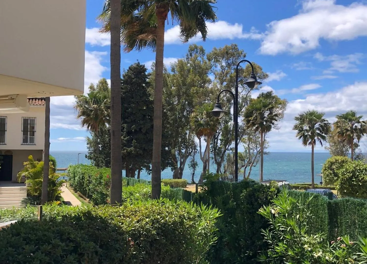 Garden Beach Townhouse 埃斯特波纳